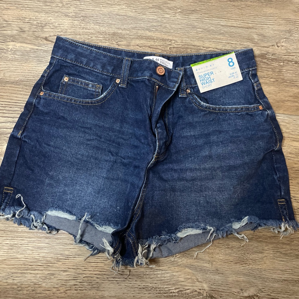 Super high waisted shorts